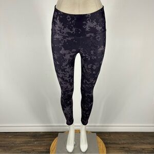 ❤️ Under Armour Black and Gray Compression Leggings S